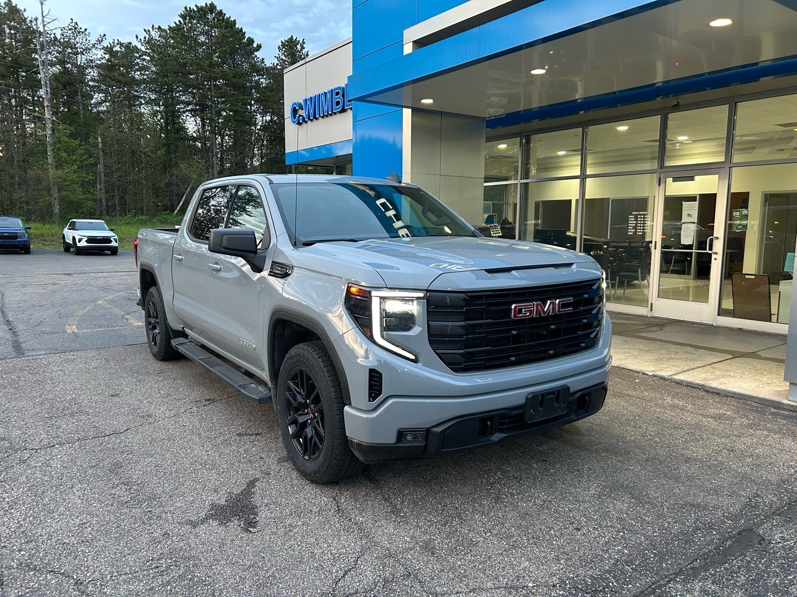 2024 GMC Sierra 1500 — side profile view